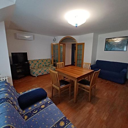Appartamento Felicia Сан-Бенедетто-дель-Тронто Екстер'єр фото
