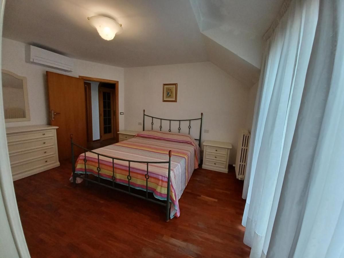 Appartamento Felicia Сан-Бенедетто-дель-Тронто Екстер'єр фото